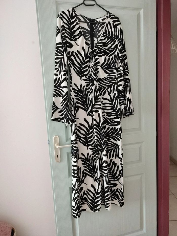 Longue robe sans fente