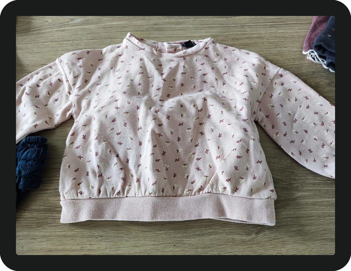 Lot de 13 vetements fille 18 mois - photo numéro 3