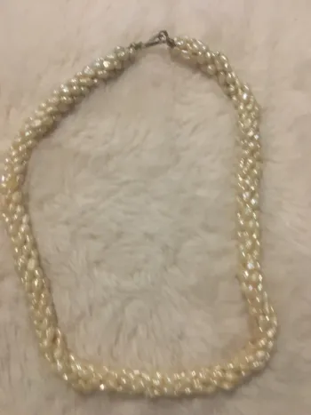 Collier de perles naturelle