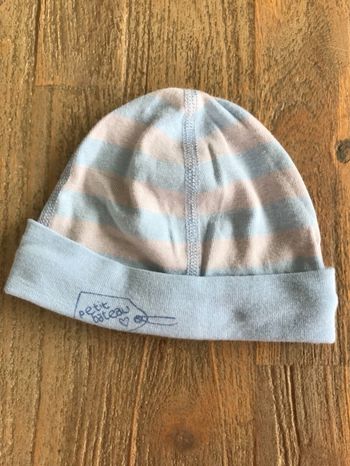 Bonnet naissance petit bateau