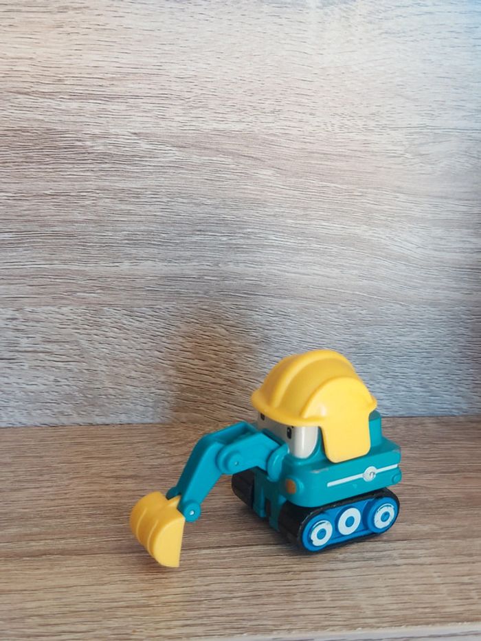 Figurine véhicules robocar poli