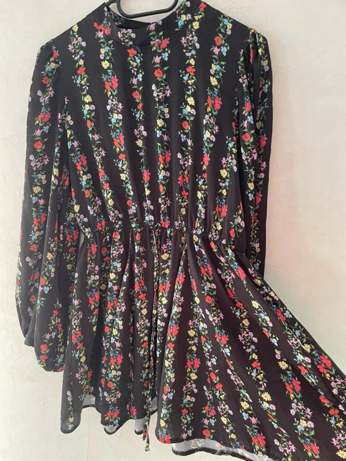 Robe courte fleurie ASOS Design - Taille 40- Bon état - photo numéro 2