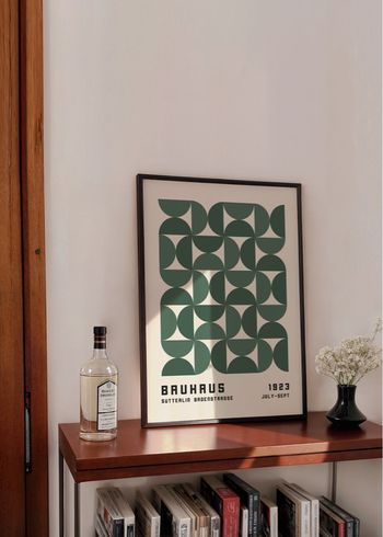 👉 Affiche A2 – Bauhaus 1923 & design géométrique