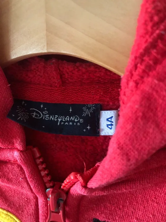 Sweat Disney mickey rouge 4 ans - photo numéro 3