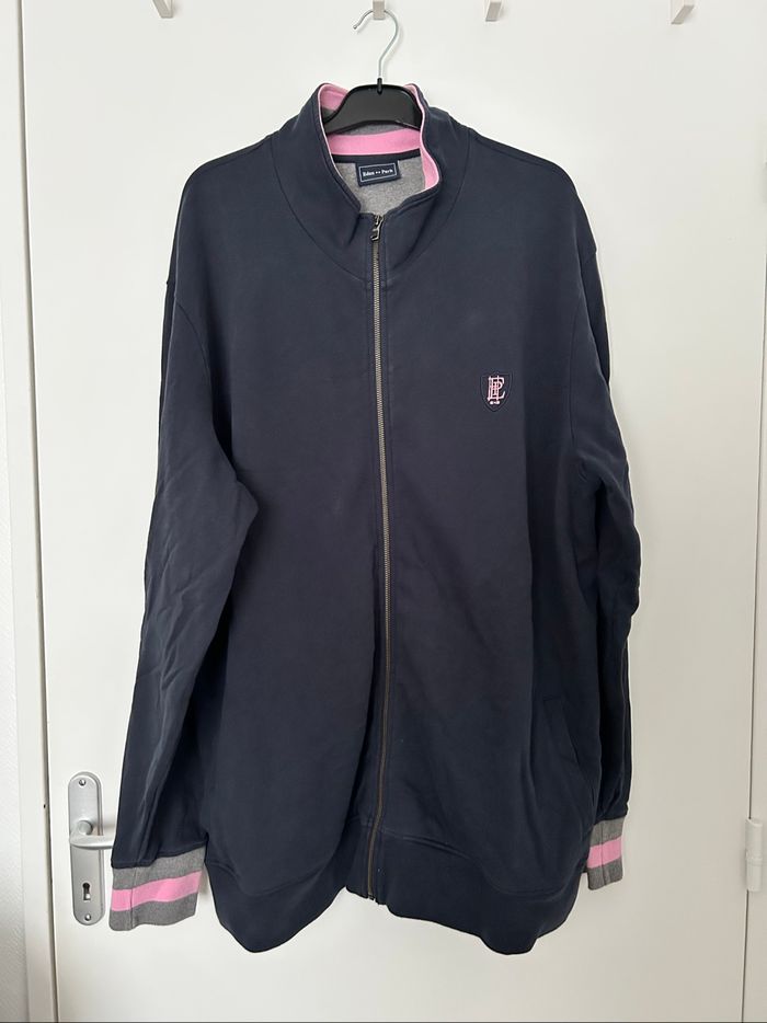 Veste zippée bleu marine avec col écusson brodé Éden Park 4XL
