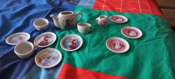 Service porcelaine etat moyen