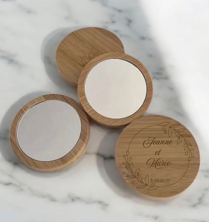 Miroir de poche en bambou personnalisé. Cadeau mariage/EVJF… - photo numéro 2