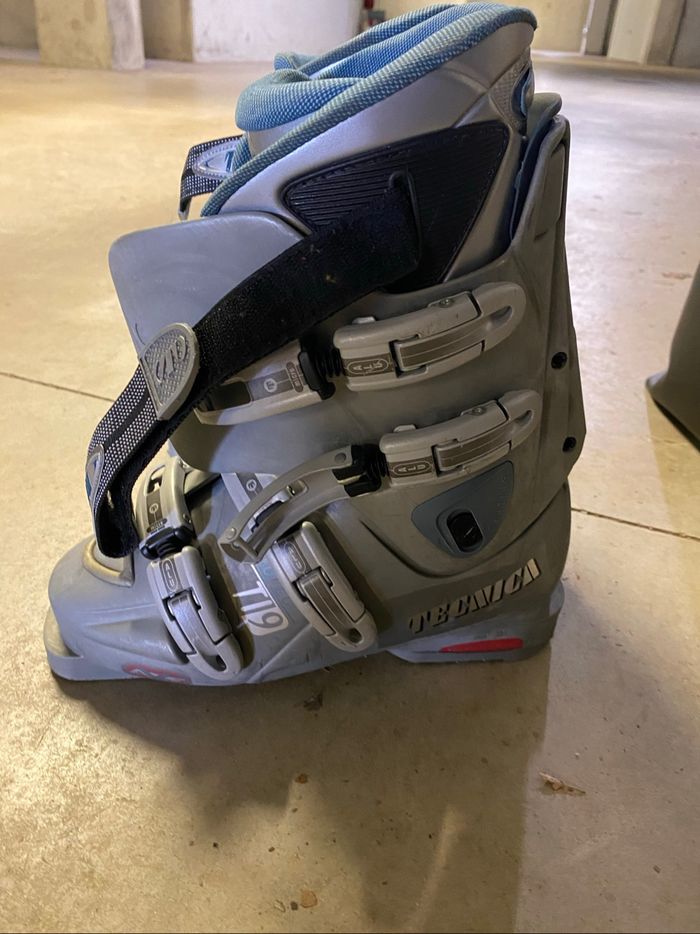 Chaussures de ski tecnica