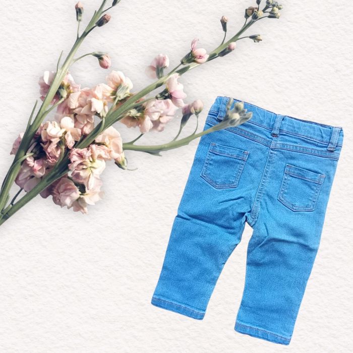 Jean bleu pour bébé fille taille 9 mois - photo numéro 2