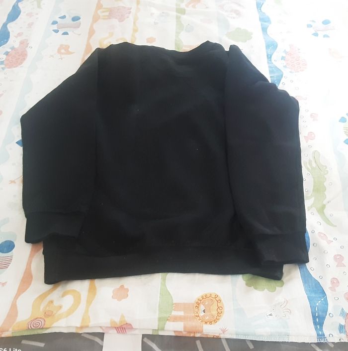 Thee shirt et pantalon  jogging - photo numéro 5