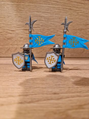 Figurines type lego 2 soldats templiers