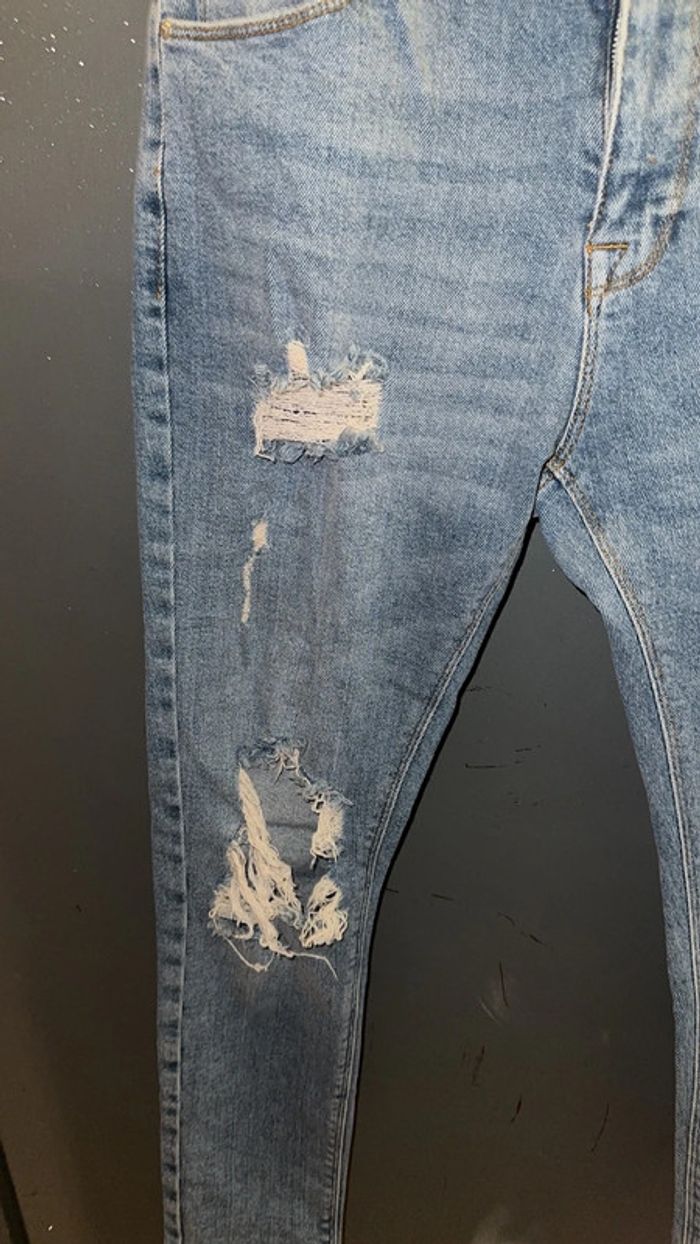 Extensible superbe jea troué skinny - photo numéro 5