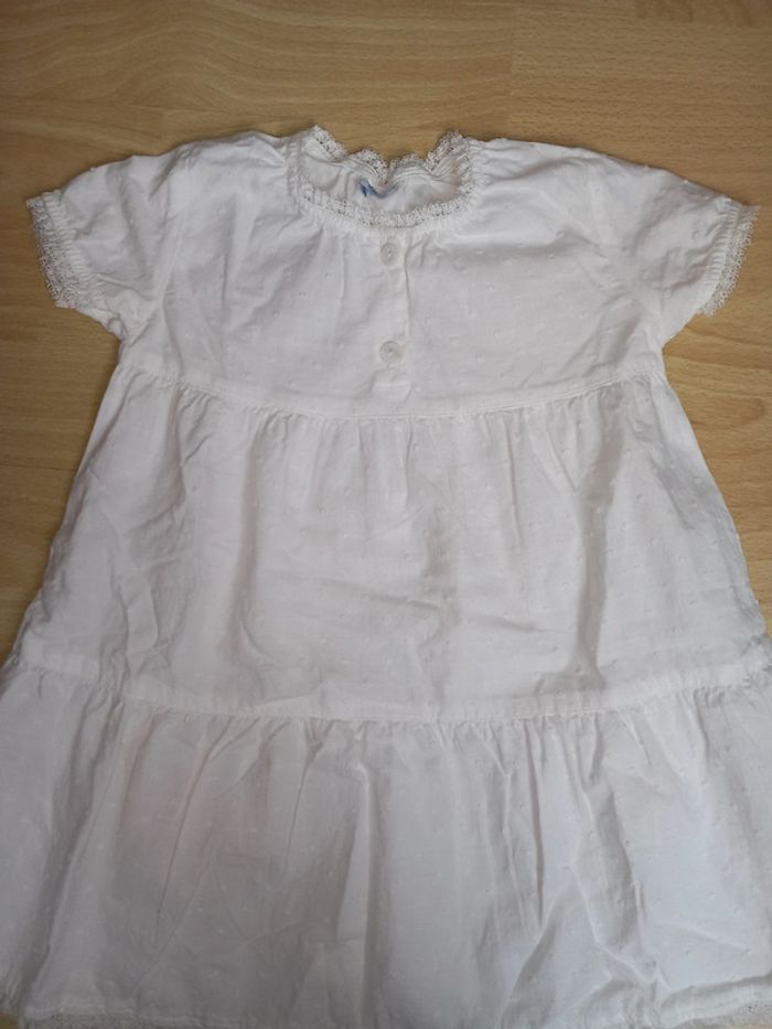 Robe blanche Petit Bateau 18 mois Excellent état - photo numéro 2