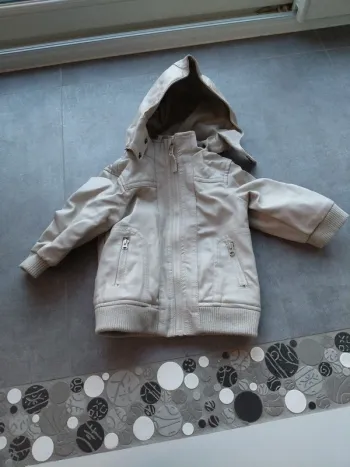 Veste taille 9 mois