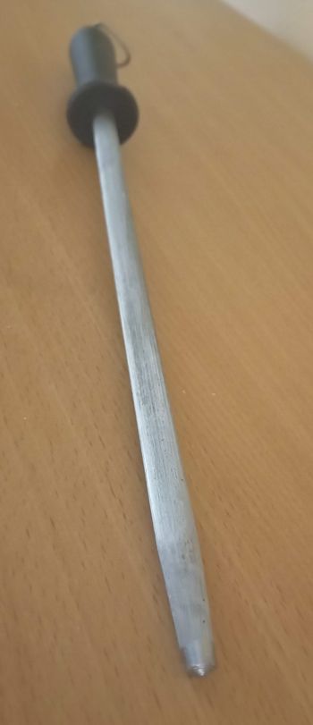 Fusil à aiguiser les couteaux noir  30 cm