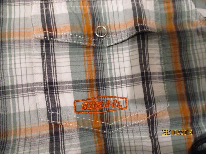 chemise neuve - photo numéro 2