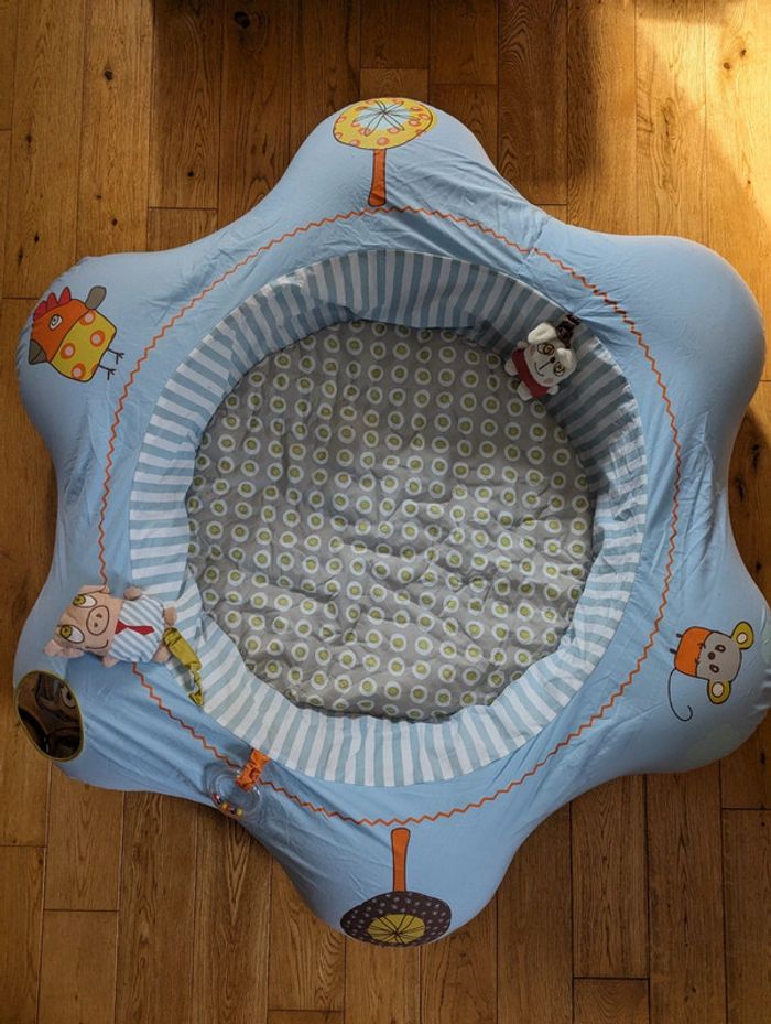 Tapis d'éveil gonflable Vertbaudet