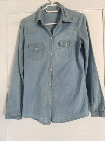 Chemise en jean avec perle