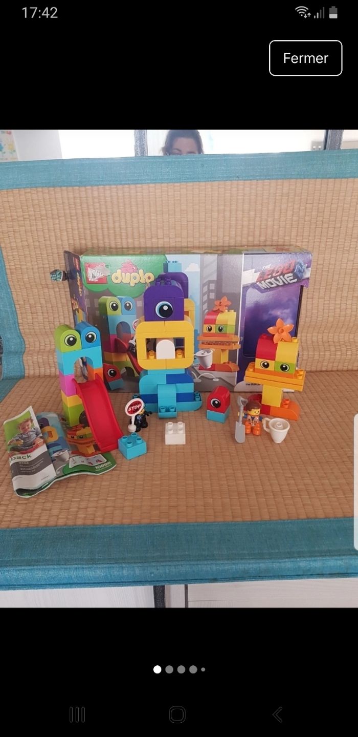 Lego duplo 10895 mobile les visiteurs de la planète duplo d'Emmet et Lucy