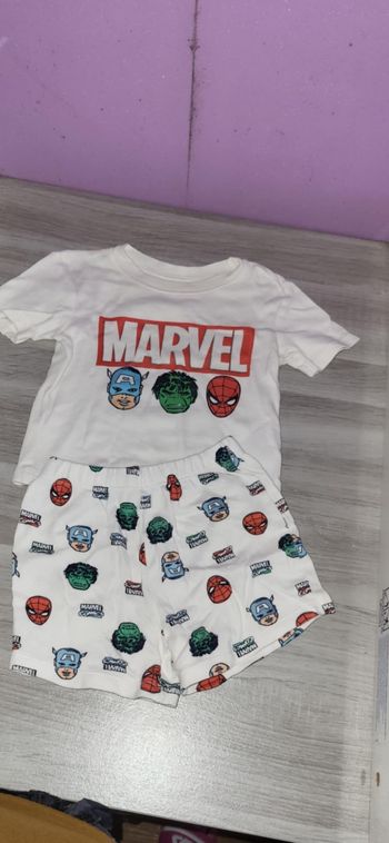 Ensemble marvel 12 mois