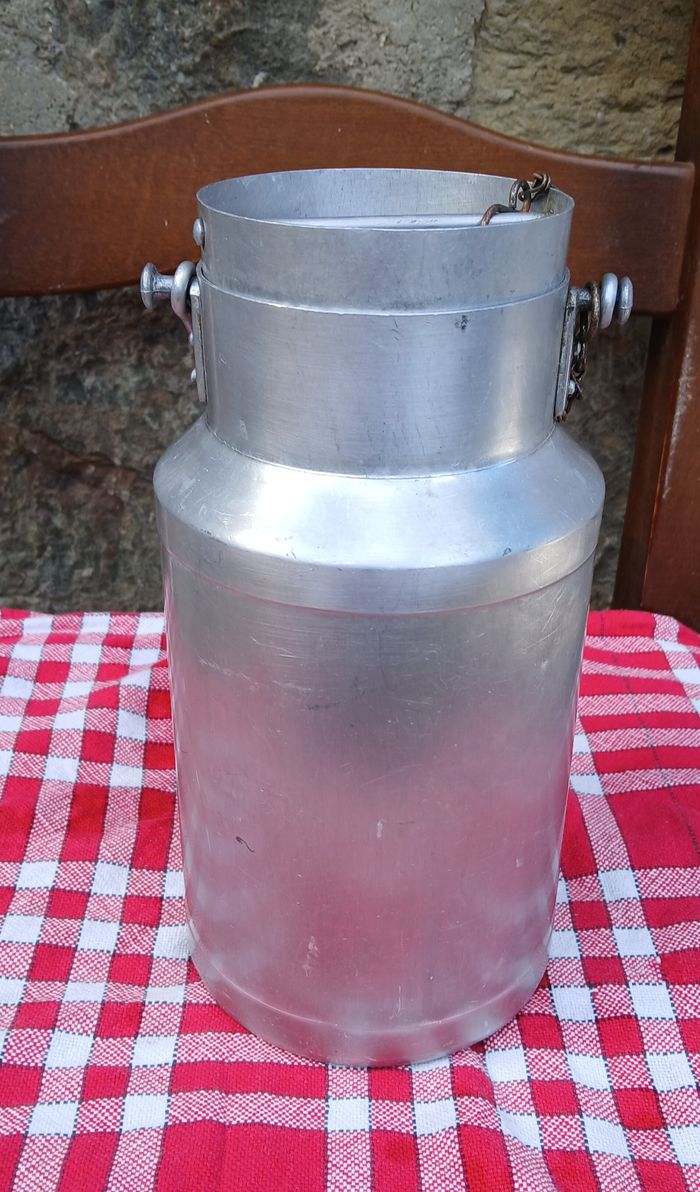 Pot a lait 2.litres - photo numéro 4