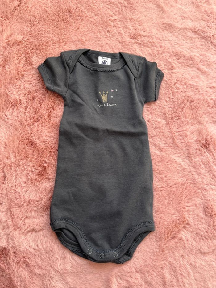 Lot 11 bodies 9 et 12 mois bébé fille - photo numéro 12