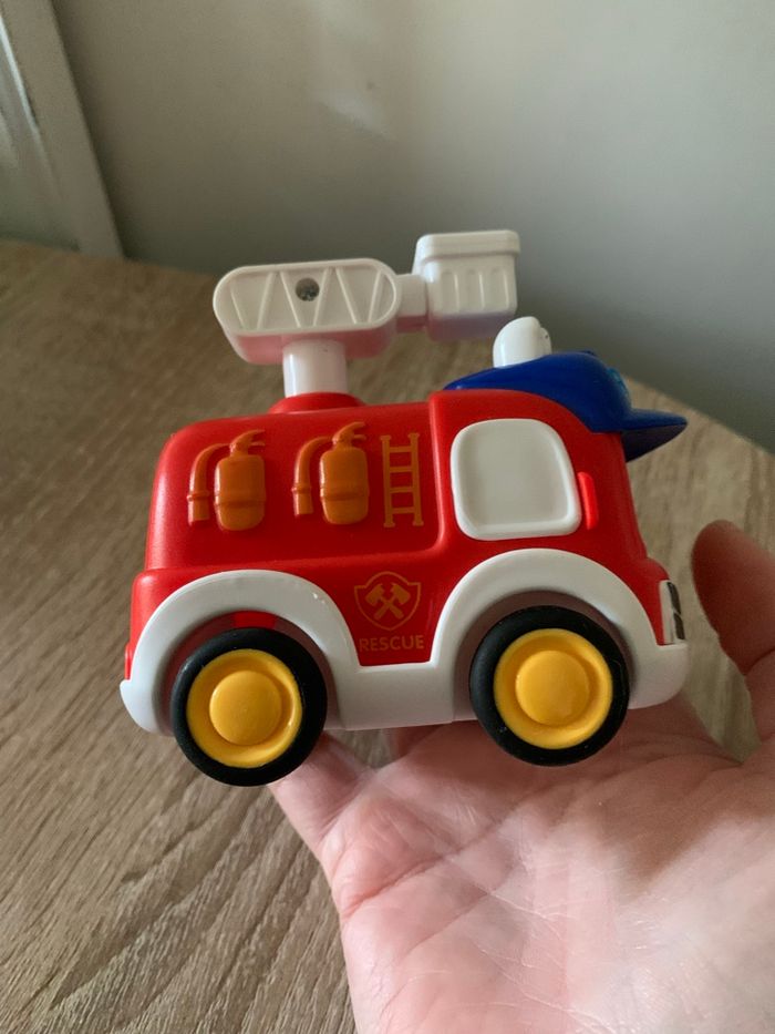 Lot de 2 véhicules push & go - photo numéro 6