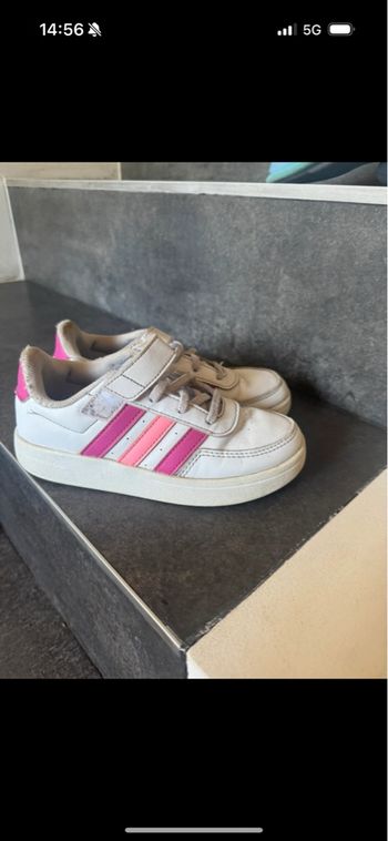 Baskets Adidas pointure 29 -4€