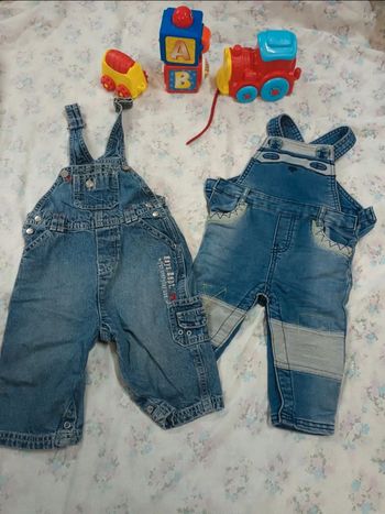 Lot 2 salopettes jean