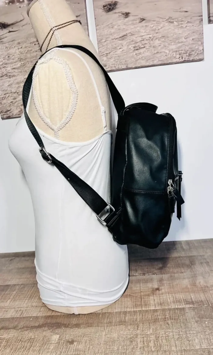 👜 petit sac à dos noir poche multiple - photo numéro 3