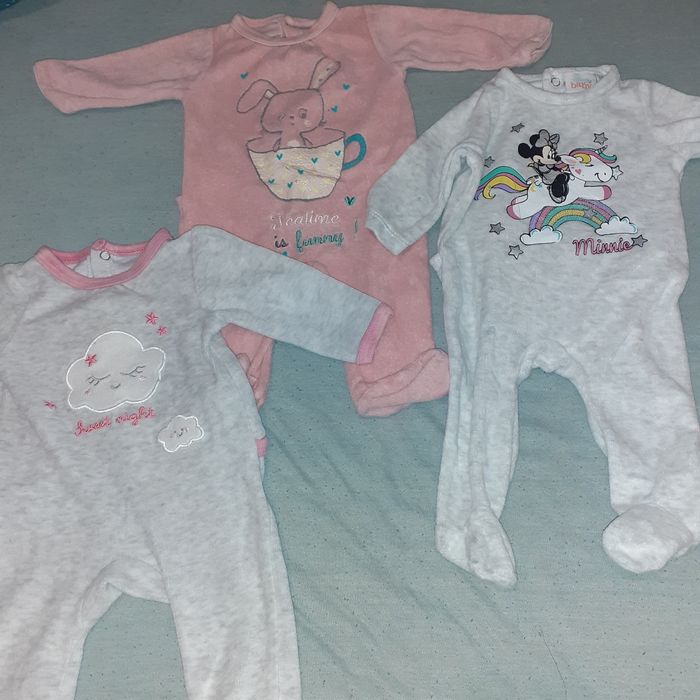 3 pyjamas bébé 1 mois
