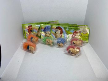 Lot de 6 figurines hérisson kinder surprise et leurs papiers