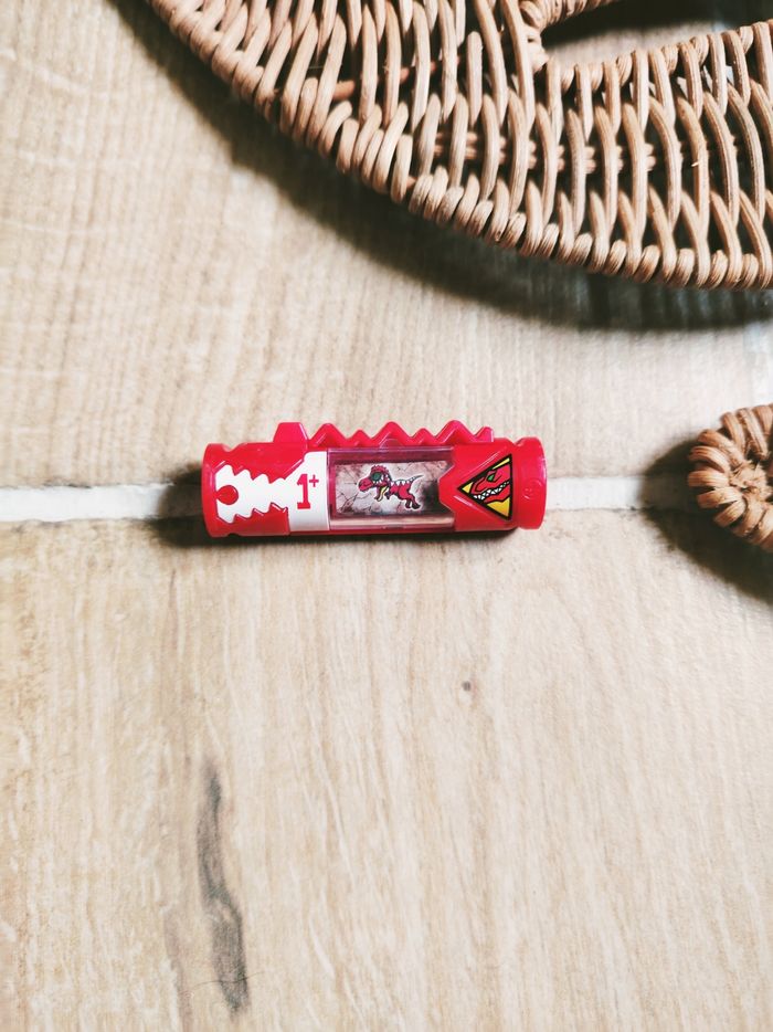 🦕 Power rangers dino charge - Energem-dino chargeur n° +1 rouge blanche Tyrannosaure