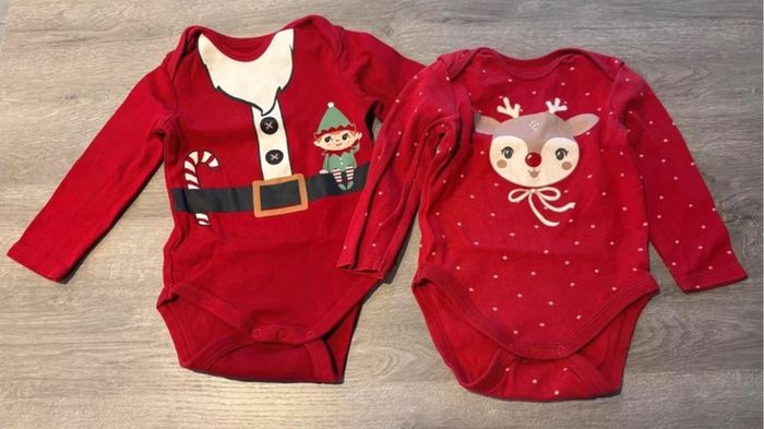 Lot 2 bodies Noël C&A 6 mois