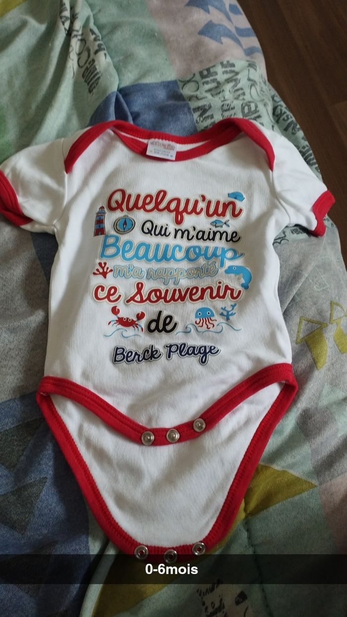 Lot vêtements pratiquement jamais porté - photo numéro 6