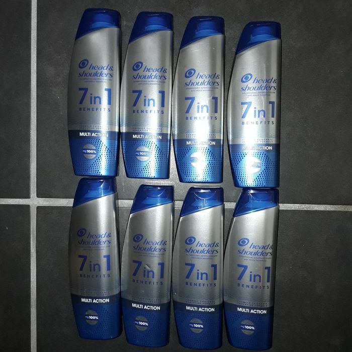 Shampoing head and shoulders