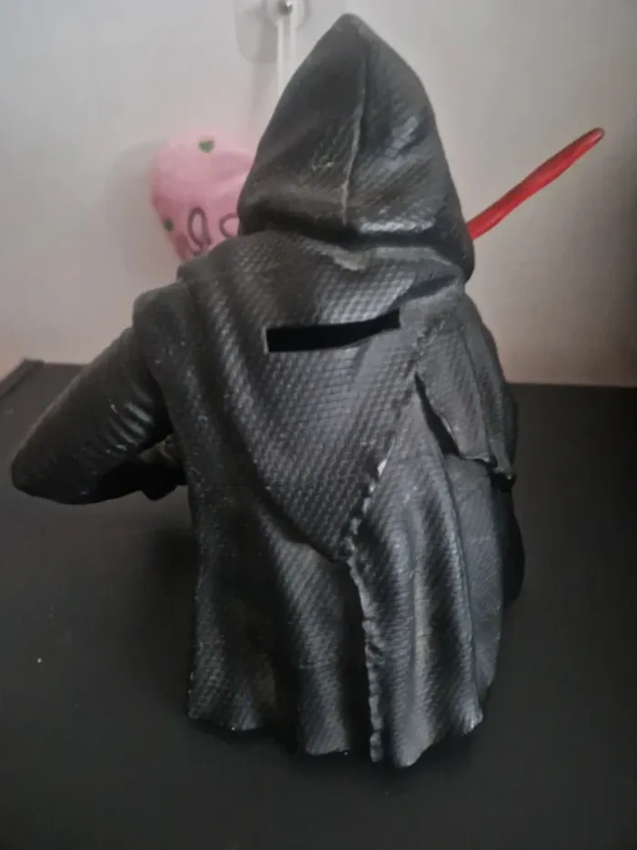Tirelire kylo ren - photo numéro 3