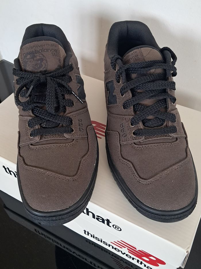 Baskets plate New Balance marron/noir, T41,5, neuve, fournit avc 2 couleurs lacets - photo numéro 4