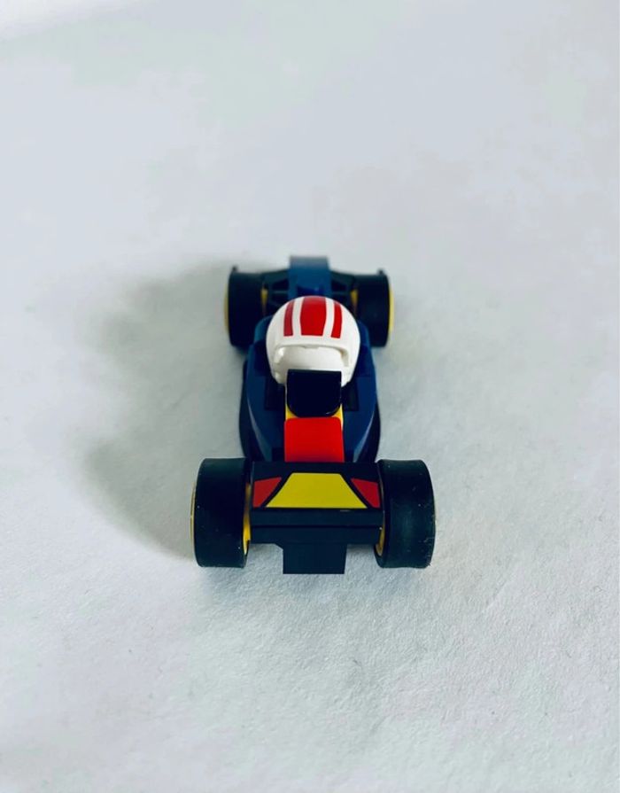 Minifigurine LEGO Série Formule 1 (71049) N 1 RB20 - Très bon état - photo numéro 5