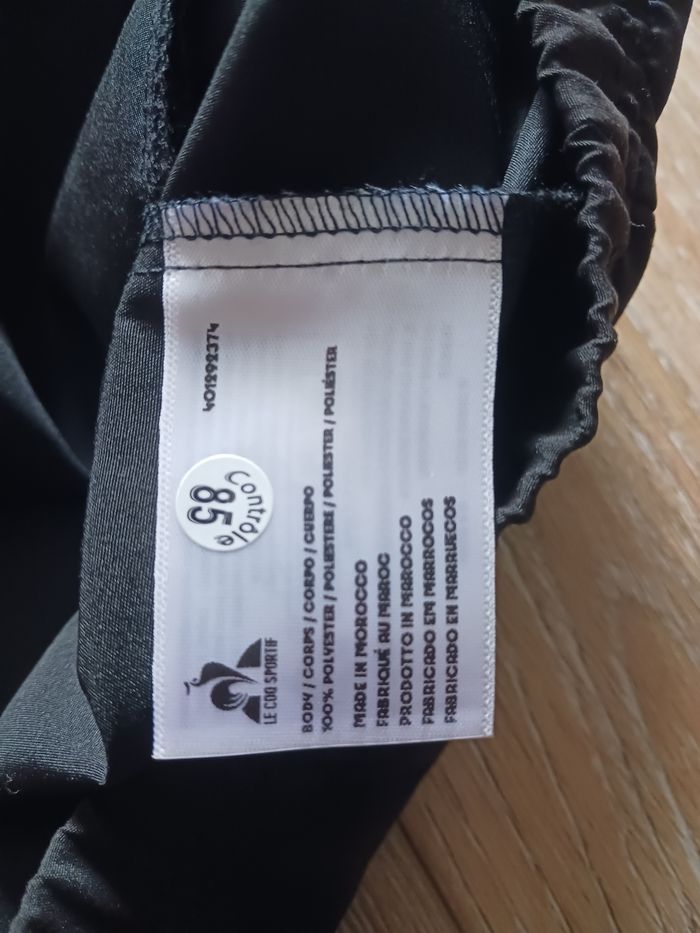Veste coupe-vent noire logo doré à capuche Le Coq Sportif édition Jeux Olympiques Paris 2024 taille M - photo numéro 6