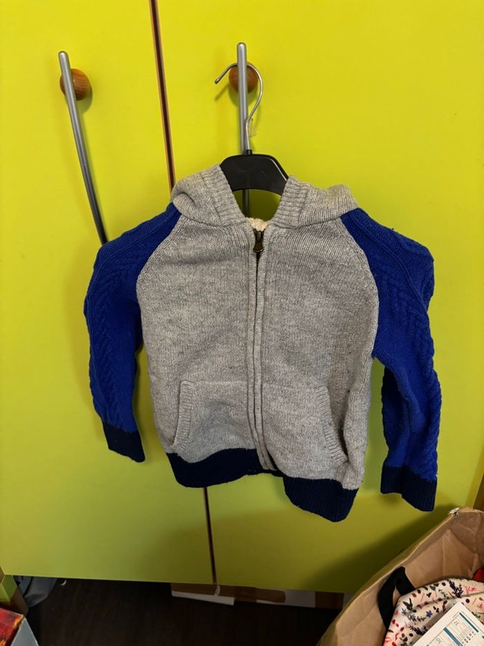 Veste en laine a tresse garçon - photo numéro 2