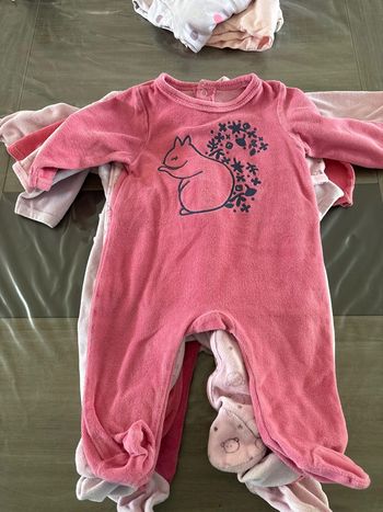 Lot 5 pyjamas