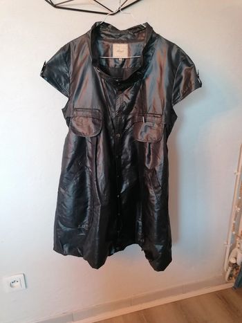 Robe noire pressions