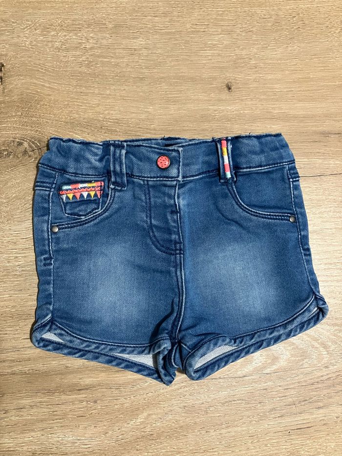 Lot shorts en jeans 6 mois - photo numéro 3