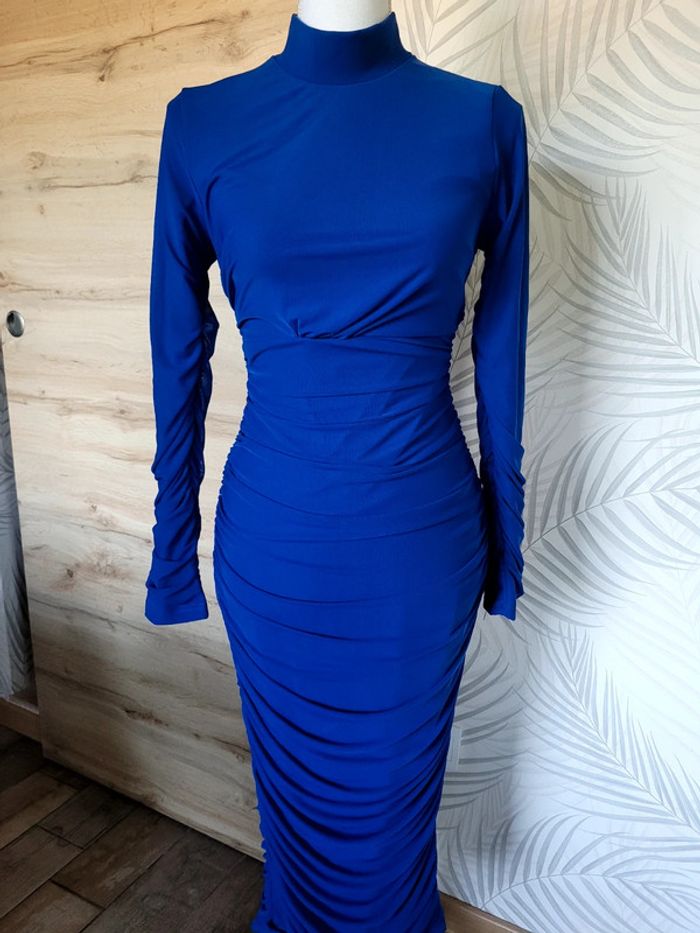 👗Superbe robe neuve femme taille 38 - photo numéro 3