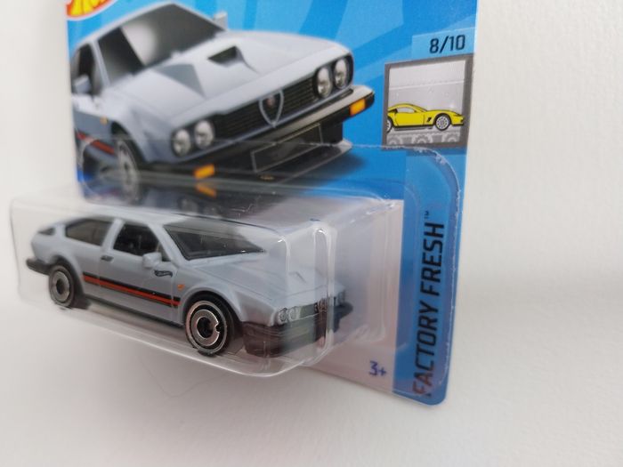 Hot Wheels Alfa Roméo GTV6 3.0 2024 - photo numéro 2