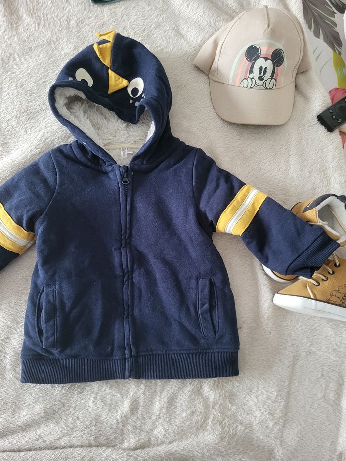 Lot vêtements garçon 12 mois - photo numéro 9