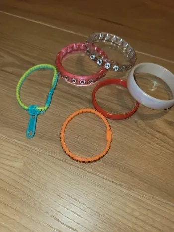 Lot bracelets enfant