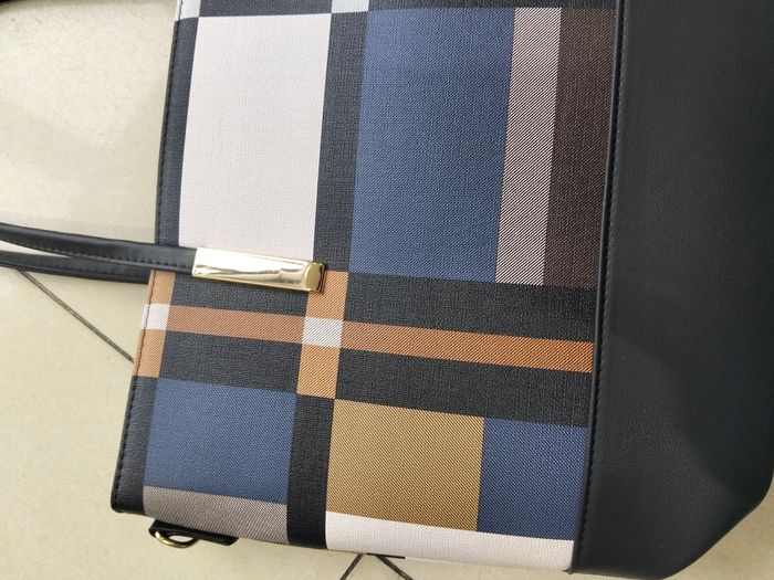 Sac a main style Burberry - photo numéro 3