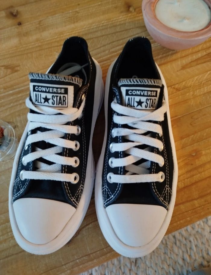 Baskets Converse - photo numéro 2